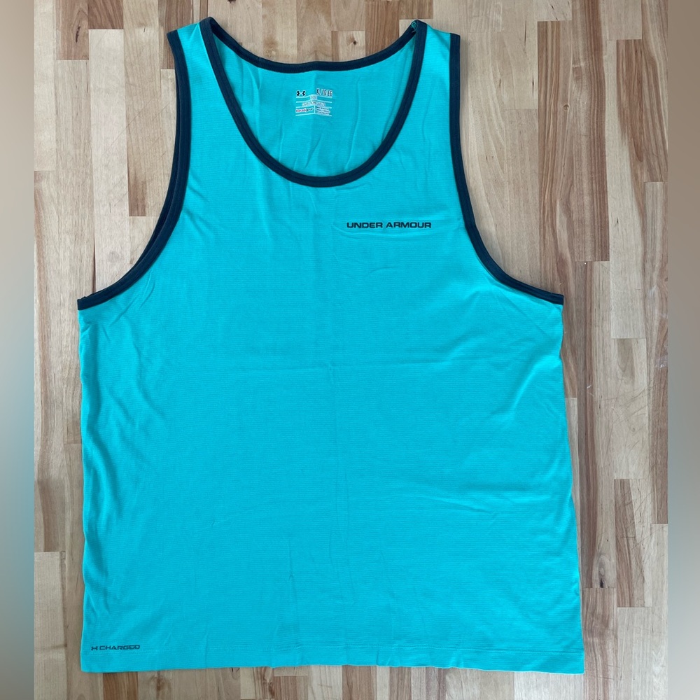UNDER ARMOUR TANK / MUSCLE TEE